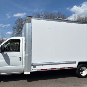 FORD E-350 CUTAWAY - 4