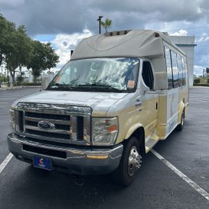 FORD E-350 CUTAWAY - 1