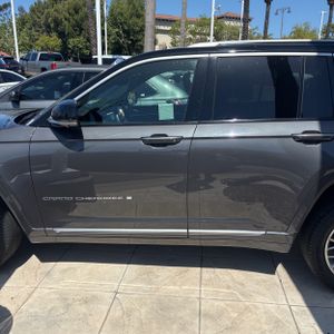 JEEP GRAND CHEROKEE SUMMIT - 4