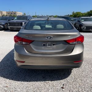 2014 Hyundai ELANTRA SE — фото 7