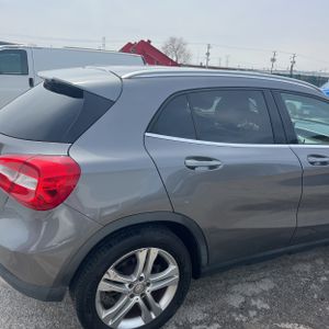 MERCEDES-BENZ GLA - 9