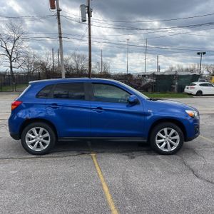 MITSUBISHI OUTLANDER SPORT ES - 6