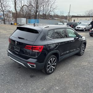 VOLKSWAGEN TAOS SE - 8