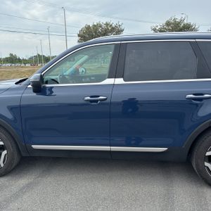 صورة 4 لـ 2024 KIA TELLURIDE S