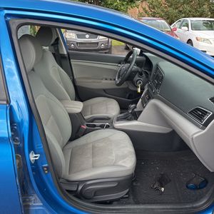 2017 Hyundai ELANTRA SE thumbnail 33