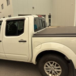 2017 Nissan FRONTIER SV — фото 6