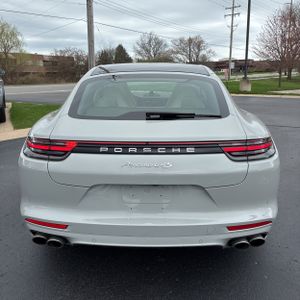 PORSCHE PANAMERA 4S - 7