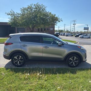 KIA SPORTAGE - 10