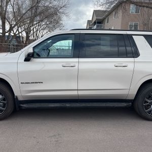 CHEVROLET SUBURBAN RST - 4