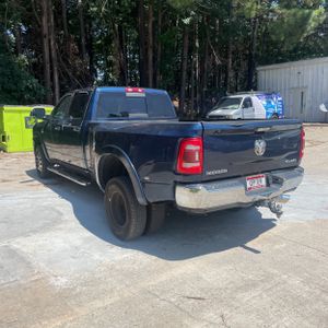 2019 RAM 3500 LARAMIE photo 5