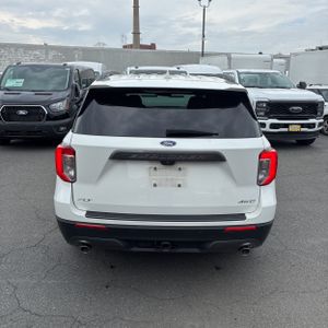 FORD EXPLORER XLT - 7