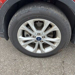 2019 FORD ESCAPE SE thumbnail 17