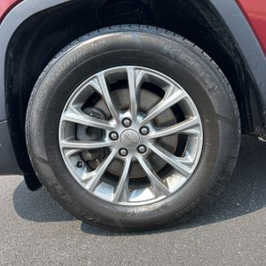صورة مصغرة 17 لـ 2019 JEEP CHEROKEE LATITUDE PLUS