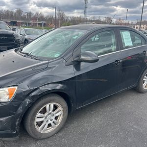 CHEVROLET SONIC LT AUTO - 2