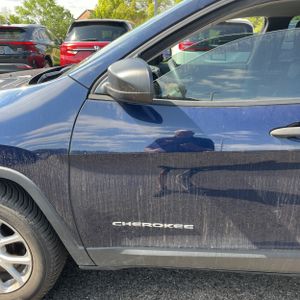 JEEP CHEROKEE SPORT - 4