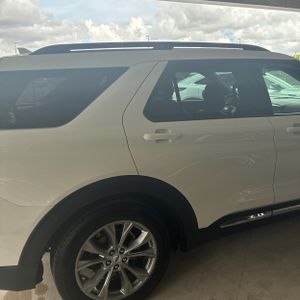 2022 FORD EXPLORER XLT 照片 9