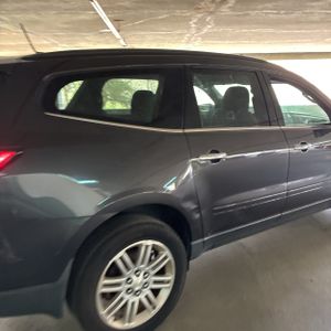 CHEVROLET TRAVERSE LT - 9