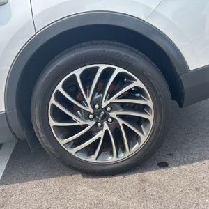 2019 Lincoln NAUTILUS RESERVE 缩略图 18