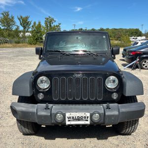 صورة 14 لـ 2017 JEEP WRANGLER UNLIMITED SPORT