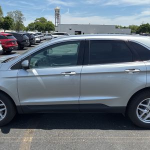 FORD EDGE SEL - 4