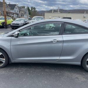 HYUNDAI ELANTRA COUPE BASE - 4