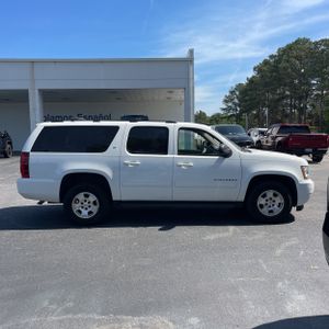 CHEVROLET SUBURBAN LT - 10