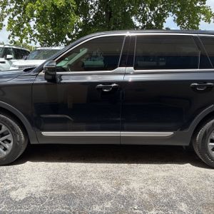 صورة 4 لـ 2025 KIA TELLURIDE LX