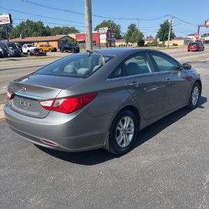 2013 Hyundai SONATA GLS 照片 8