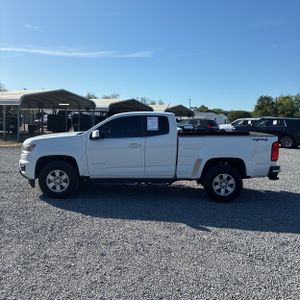 CHEVROLET COLORADO WORK TRUCK - 3