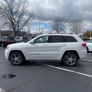 JEEP GRAND CHEROKEE OVERLAND - 3
