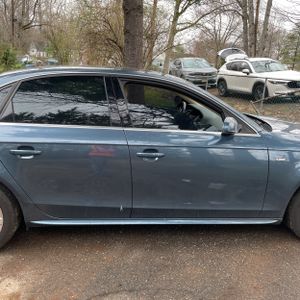 AUDI A4 2.0T PREMIUM - 9