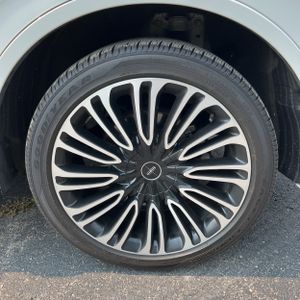 صورة مصغرة 18 لـ 2025 Lincoln AVIATOR BLACK LABEL