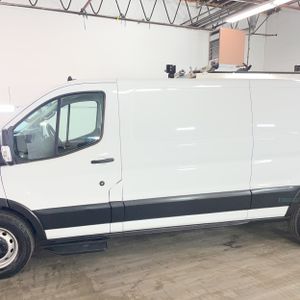 FORD TRANSIT 150 - 4