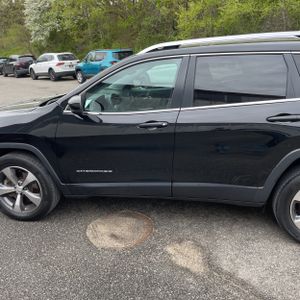 JEEP CHEROKEE LIMITED - 4