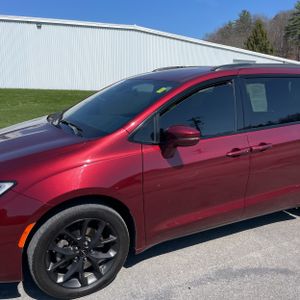 CHRYSLER PACIFICA TOURING L AWD - 2