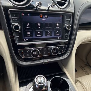 2017 Bentley BENTAYGA BASE — фото 37