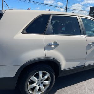 2011 KIA SORENTO LX 照片 9