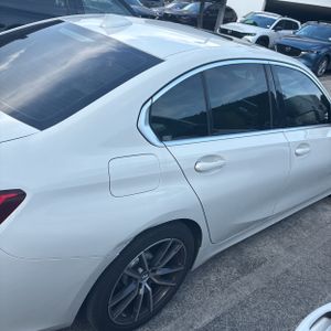 صورة 7 لـ 2021 BMW 3 SERIES 330I