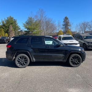 JEEP GRAND CHEROKEE ALTITUDE - 10