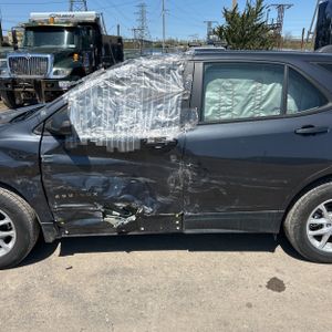 CHEVROLET EQUINOX LS - 4