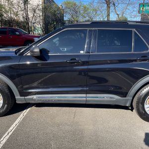 FORD EXPLORER XLT - 4