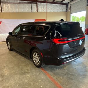 CHRYSLER PACIFICA TOURING L - 5