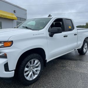 2020 Chevrolet SILVERADO 1500 CUSTOM photo 2