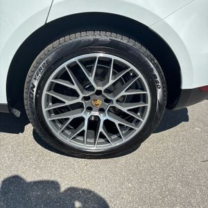 2018 Porsche MACAN BASE — фото 18