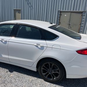 FORD FUSION SE - 6