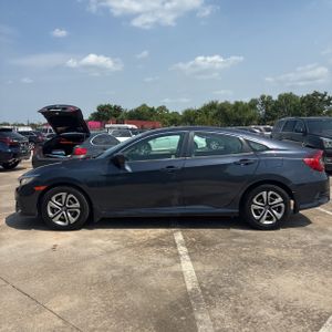 2018 Honda CIVIC LX — фото 3