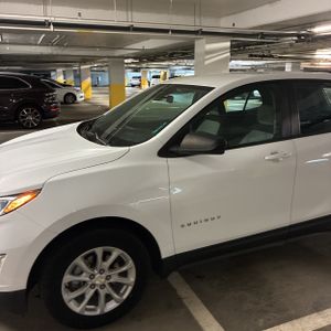 CHEVROLET EQUINOX LS - 2