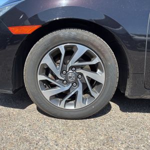 2017 Honda CIVIC EX thumbnail 17