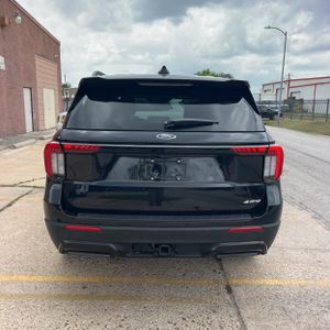 FORD EXPLORER ST-LINE - 5