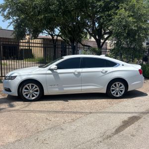 2019 Chevrolet IMPALA LT photo 3